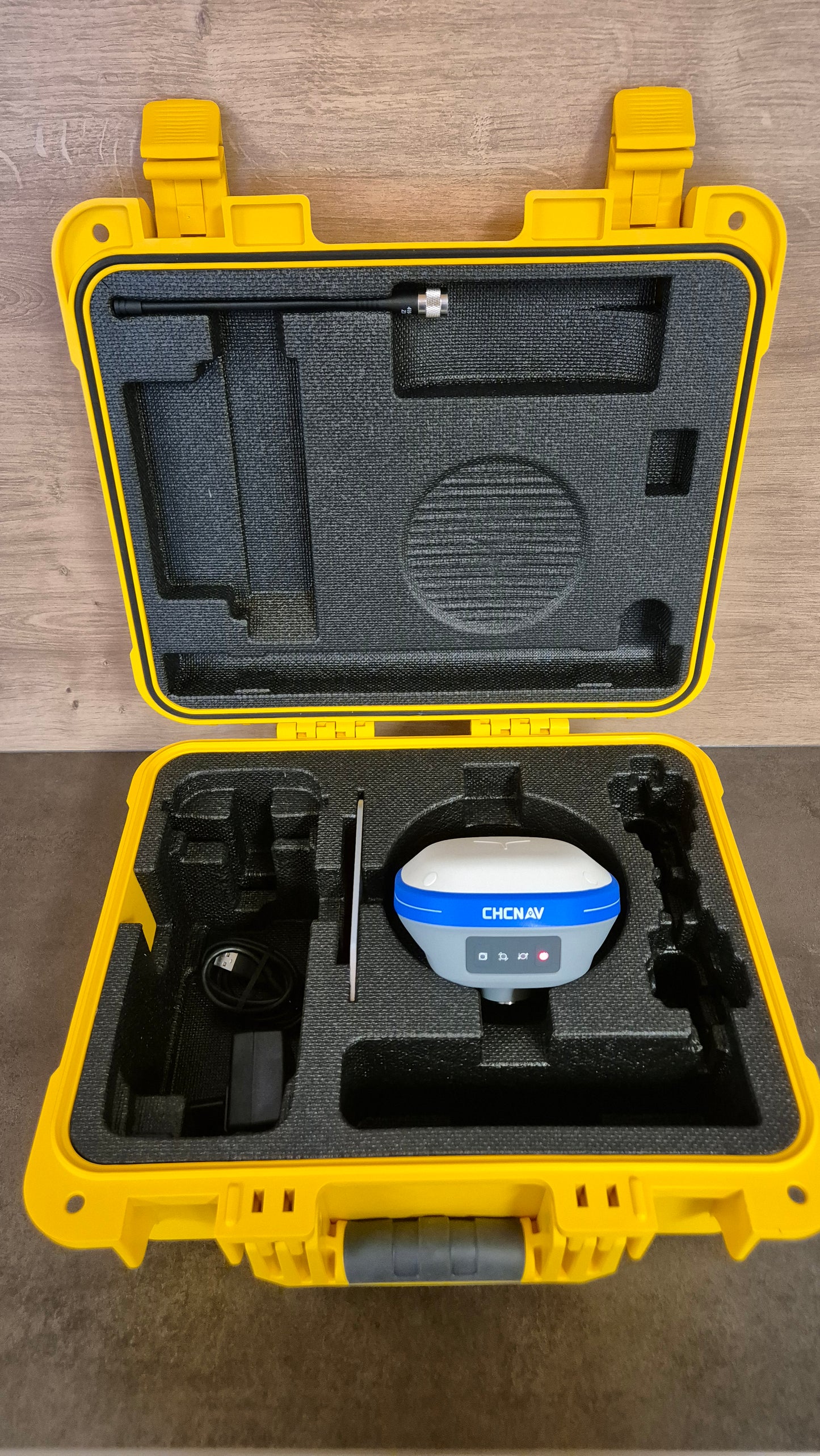 Felder vermessen mit RTK Vermessungsstab Professional Advanced IMU i73, RTK Tablet (sofort verbügbar)