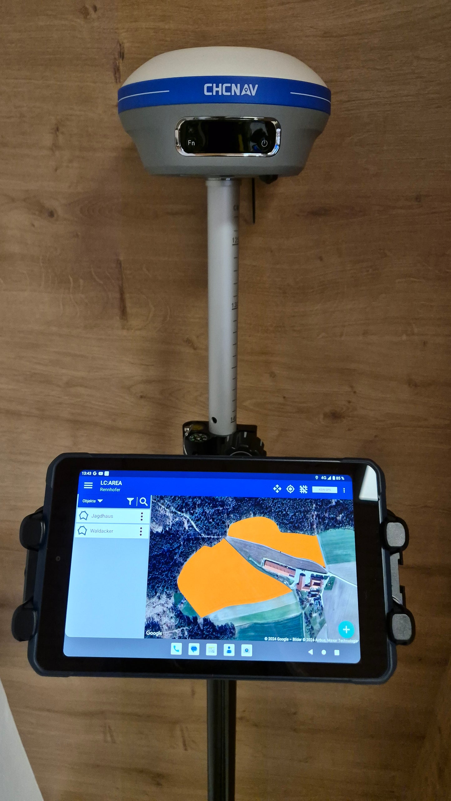 Felder vermessen mit RTK Vermessungsstab Professional Advanced IMU i83, RTK Tablet (sofort verbügbar)